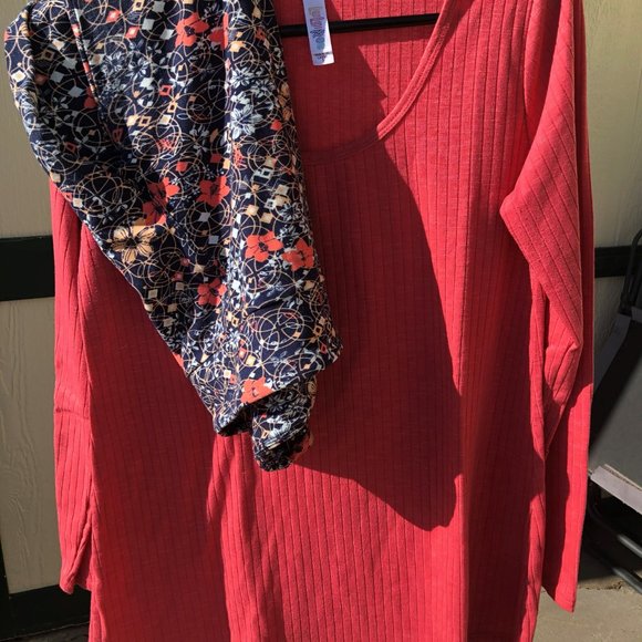 Outfit - Picture 1 of 3